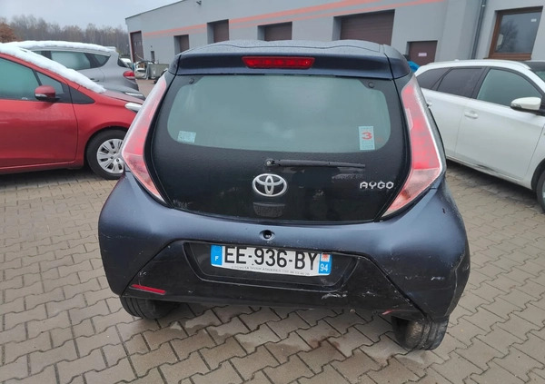 Toyota Aygo cena 15900 przebieg: 82000, rok produkcji 2016 z Warszawa małe 67